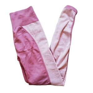 DEMI LOVATO FABLETICS YOGA PANTS SZ SMALL